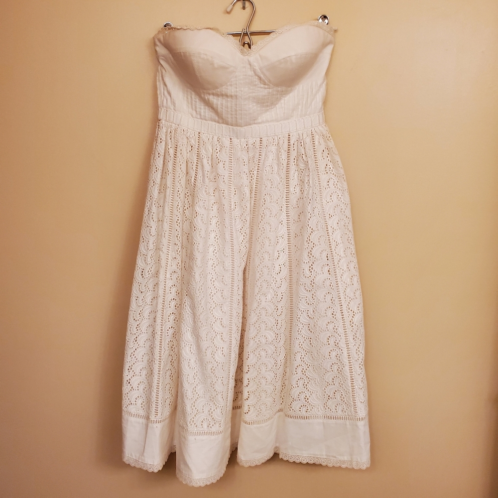 TIBI white eyelet strapless dress SIZE  2